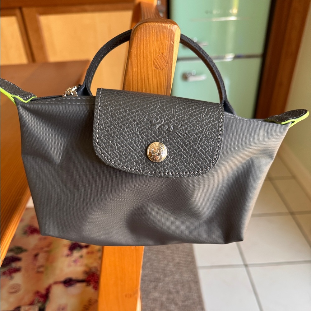 Longchamp Women's Top-Handle Cosmetic Pouch